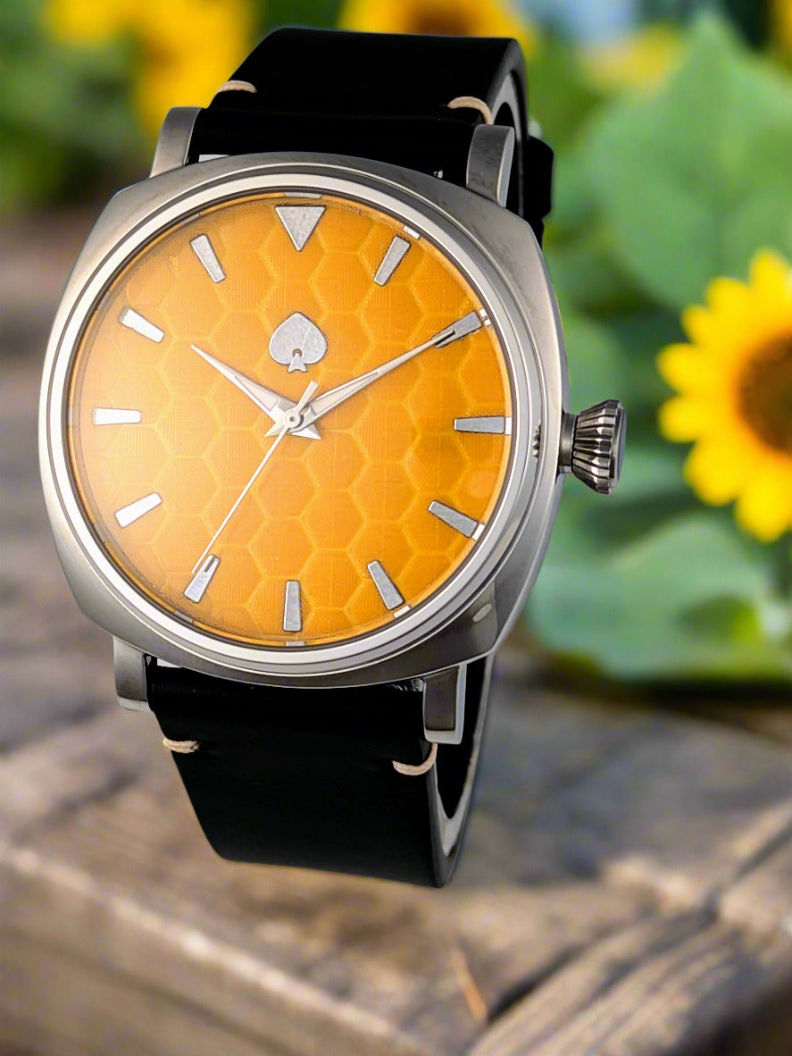 Honeycomb - Automatic Watch Gold Dial